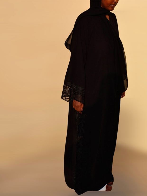 raven abaya